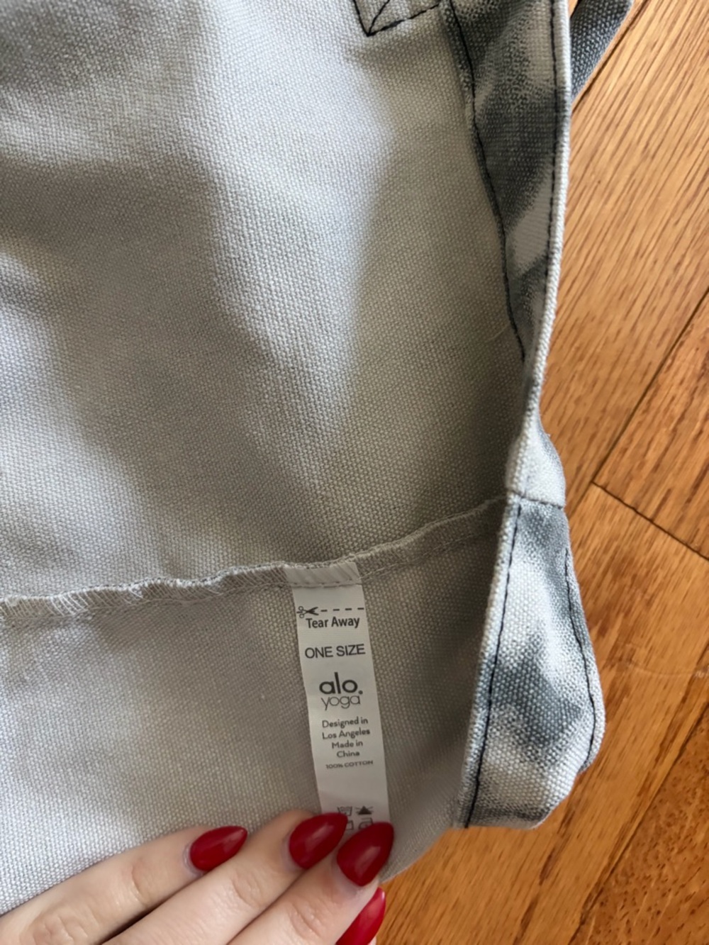 ALO Yoga Gray Tie-Dye Canvas Tote - Picture 5 of 7